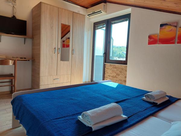 Pansion Klaudija : photo 4 de la chambre chambre double - vue sur mer