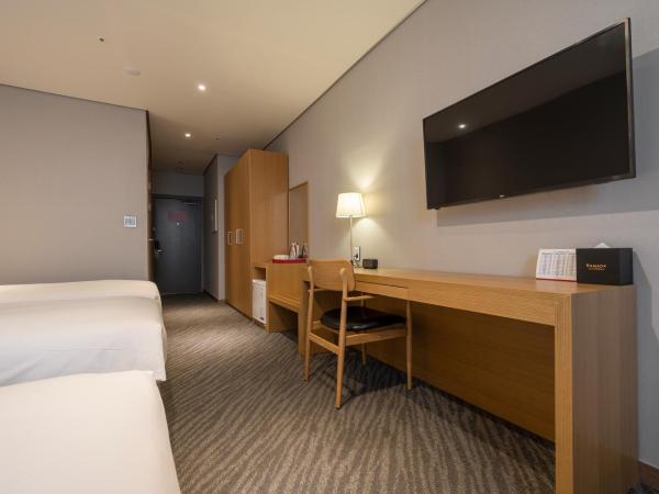 Ramada by Wyndham Seoul Dongdaemun : photo 2 de la chambre chambre quintuple