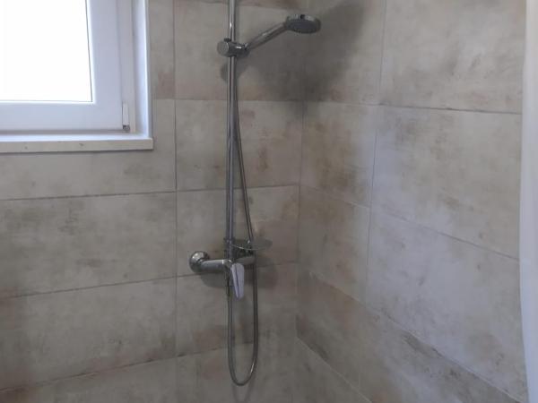 Apartmani Diki : photo 6 de la chambre appartement avec balcon