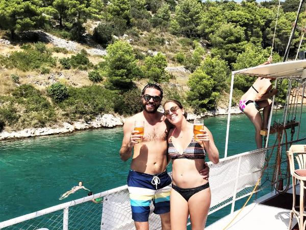 Rhythm Floating Accom - Zadar : photo 1 de la chambre chambre lits jumeaux standard avec salle de bains commune