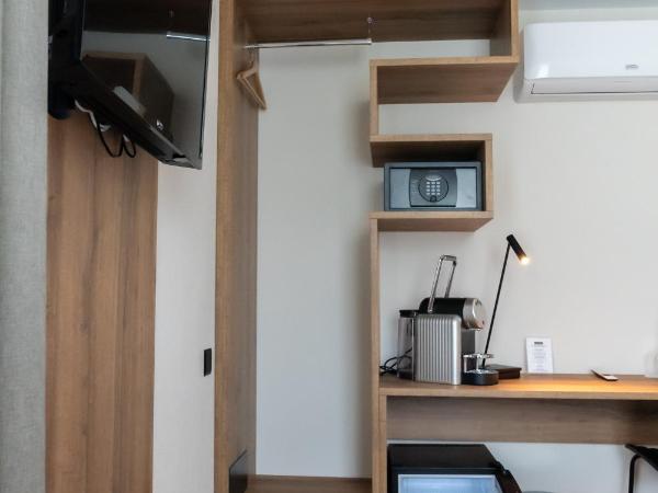 ZIEGELHÜSI Hotel, Stettlen bei Bern : photo 2 de la chambre chambre simple Économique - côté cour