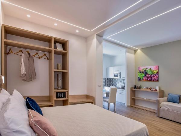 Cuore di Sorrento Suites : photo 3 de la chambre suite familiale avec balcon