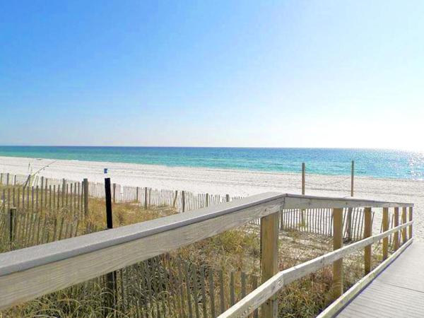 Grandview East 1503 : photo 6 de la chambre appartement 3 chambres