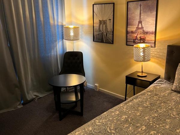 Noah Longstay : photo 2 de la chambre chambre double avec salle de bains privative
