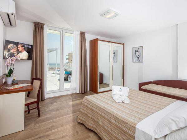Hotel Danieli : photo 1 de la chambre chambre double avec baignoire spa