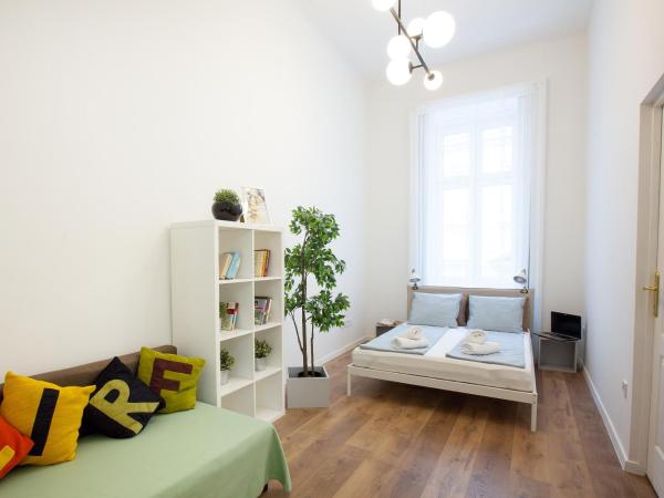 Friends Hostel & Apartments : photo 2 de la chambre appartement