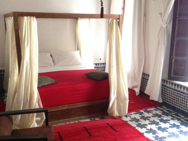 Riad Tizwa Fes : photo 5 de la chambre chambre double supérieure
