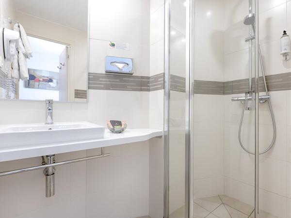 Hôtel Le Beaugency : photo 1 de la chambre chambre double supérieure