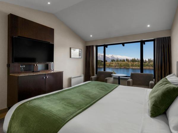 Copthorne Hotel & Resort Lakefront Queenstown : photo 4 de la chambre hébergement supérieur lit king-size - vue sur lac