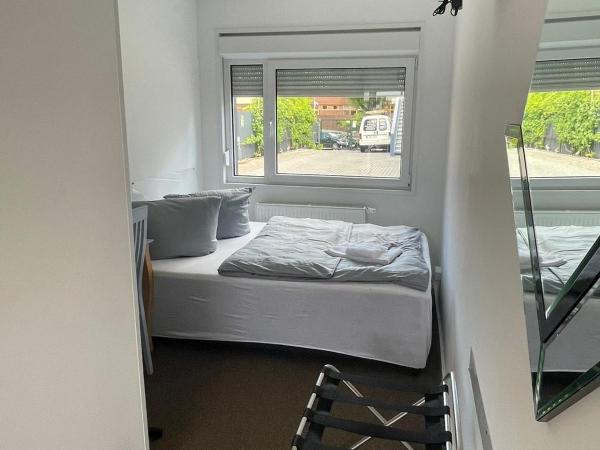 Motel Home Berlin : photo 1 de la chambre chambre double