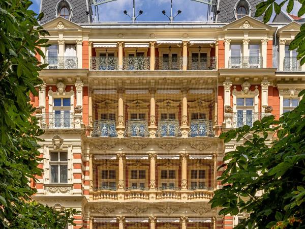 Grandhotel Pupp : photo 6 de la chambre chambre dépendance pupp quisisana avec accès au centre de bien-Être