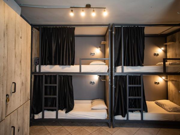 Bedway Athens Hostel : photo 3 de la chambre lit dans dortoir mixte de 6 lits