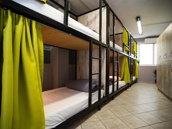 Bedway Athens Hostel : photo 8 de la chambre lit simple dans dortoir pour femmes