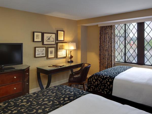 The Cheshire : photo 4 de la chambre chambre avec 2 grands lits queen-size