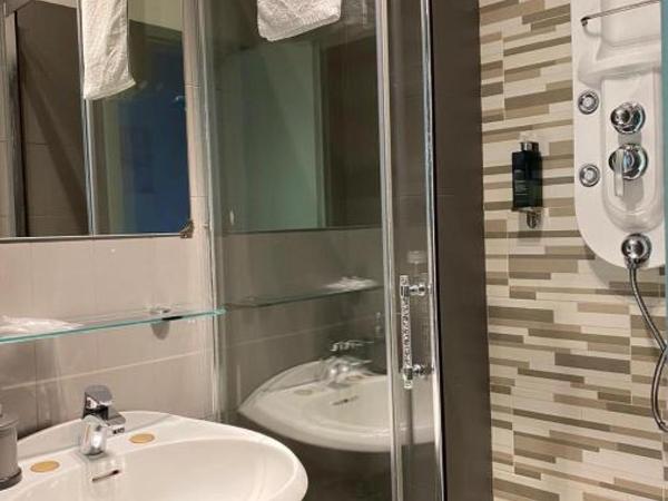 Bellariva Feeling Hotel : photo 7 de la chambre chambre triple confort avec balcon