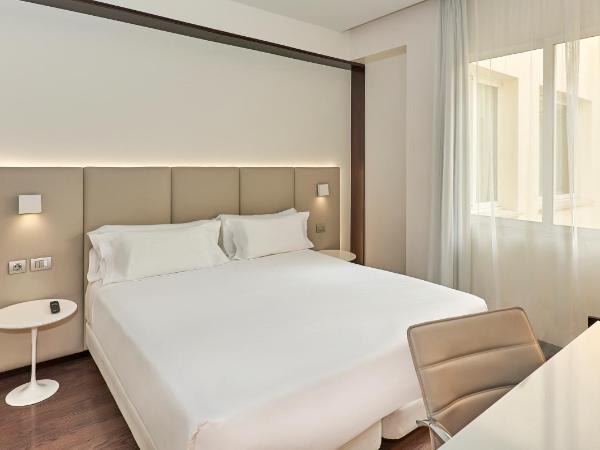 NH Madrid Lagasca : photo 8 de la chambre chambre double ou lits jumeaux standard