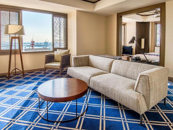 ORIENTAL HOTEL : photo 6 de la chambre king junior suite on higher floor with complimentary minibar