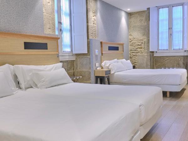 Hotel Praza Quintana : photo 2 de la chambre chambre quadruple