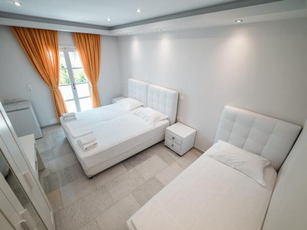 Hotel Sagterra : photo 1 de la chambre chambre triple - vue sur jardin