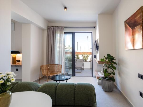 Aristea Hotel : photo 6 de la chambre suite avec jacuzzi