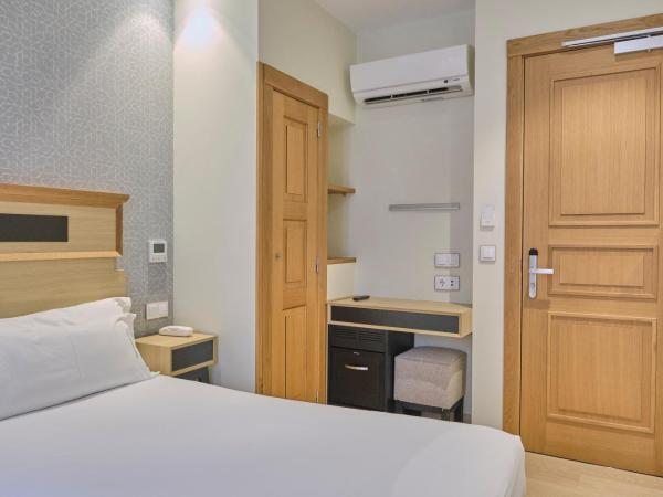 Hotel Praza Quintana : photo 8 de la chambre chambre double ou lits jumeaux