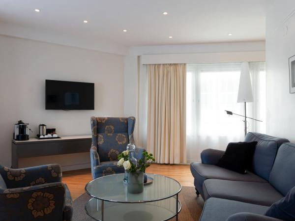 Elite Hotel Marina Plaza : photo 2 de la chambre suite