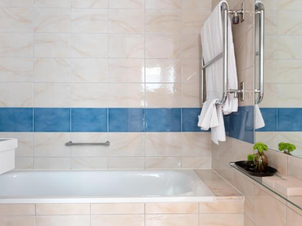 Elite Hotel Marina Plaza : photo 7 de la chambre suite