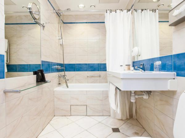 Elite Hotel Marina Plaza : photo 9 de la chambre suite junior - vue sur ville