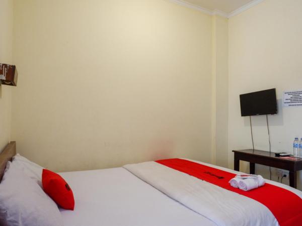 RedDoorz At Hotel Sartika Yogyakarta : photo 3 de la chambre chambre double