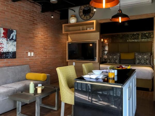 Pinnacle Resorts 179 - Adults Only : photo 4 de la chambre suite deluxe