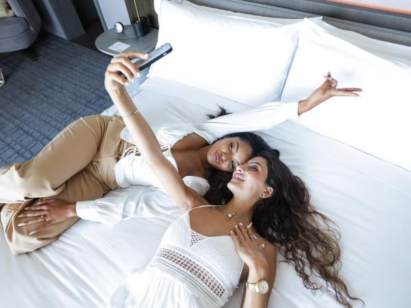 Fairmont Century Plaza Los Angeles : photo 4 de la chambre chambre signature avec 2 lits doubles - adaptée aux personnes malentendantes