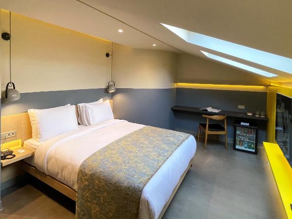 Nevv Bosphorus Hotel & Suites : photo 4 de la chambre chambre standard lit queen-size