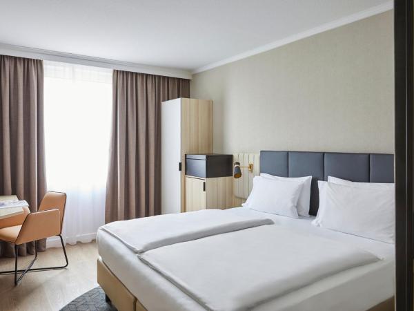 Crowne Plaza Hamburg-City Alster, an IHG Hotel : photo 6 de la chambre chambre lit king-size standard