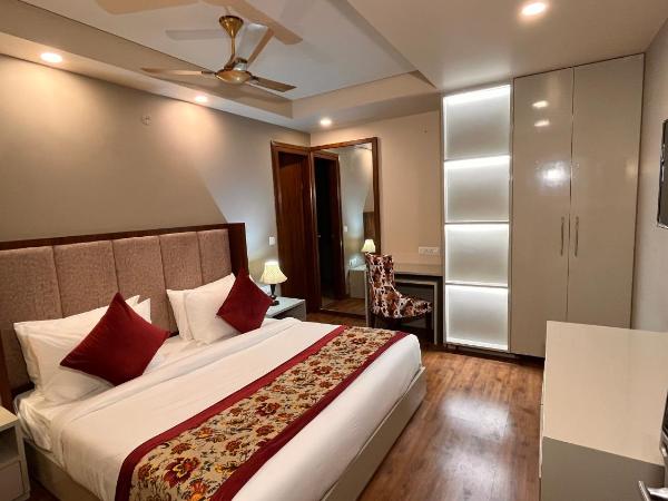 IP Royal Hotel - Couple Friendly Near Yamuna Sports Complex, Karkardooma New Delhi : photo 3 de la chambre chambre double deluxe