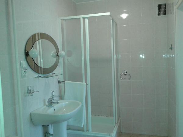 Hostel Refleks : photo 4 de la chambre chambre lits jumeaux