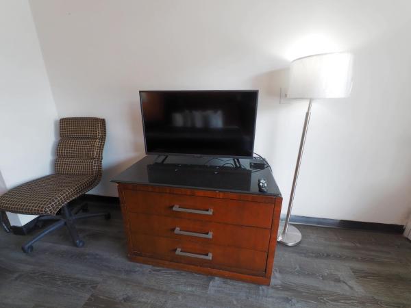 White Marlin Inn - Virginia Beach : photo 10 de la chambre chambre lit king-size standard - non-fumeurs