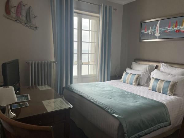 Hôtel de la Pointe du Grouin : photo 3 de la chambre chambre double supérieure - vue sur mer