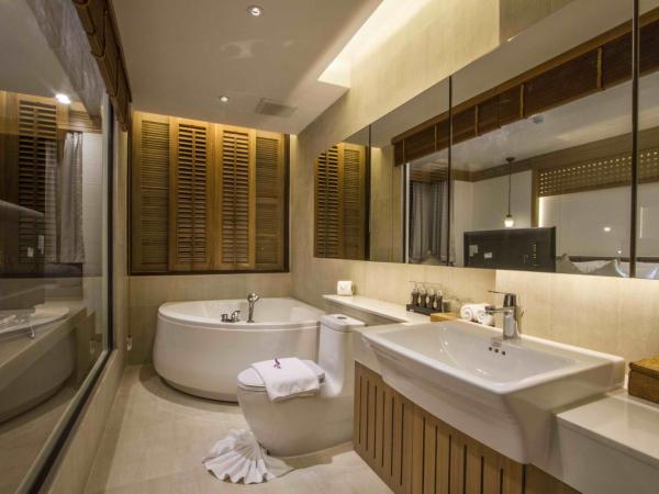 Maraya Hotel & Resort -SHA Plus : photo 2 de la chambre hébergement de luxe avec piscine