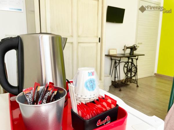 La Firenze del Sud : photo 8 de la chambre chambre lit king-size - vue sur jardin