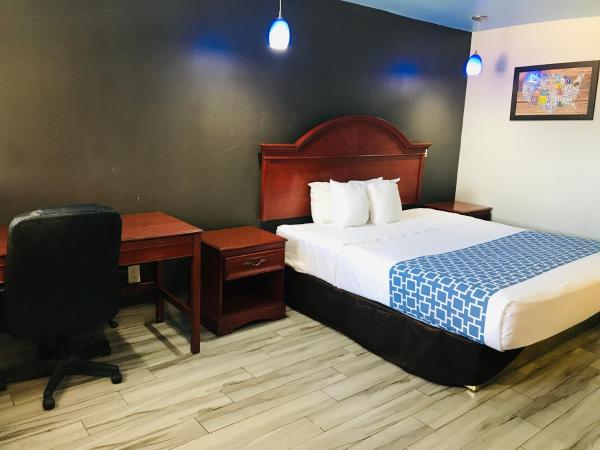 Summit Inn - Houston Medical Center - NRG Park : photo 8 de la chambre chambre lit king-size - non-fumeurs