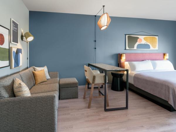 Atwell Suites - DENVER AIRPORT TOWER ROAD, an IHG Hotel : photo 3 de la chambre suite studio lit king-size