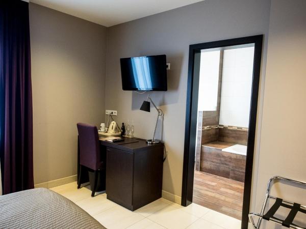 Hotel Pax : photo 6 de la chambre chambre double lit queen-size