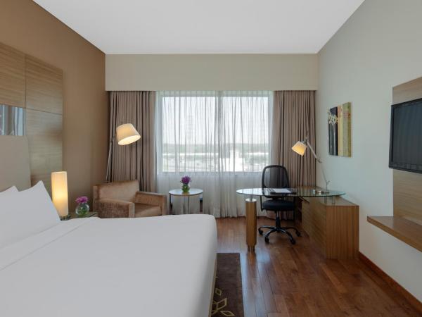 Radisson Gurugram Udyog Vihar : photo 1 de la chambre superior room with 1+1 imfl at the brew bar