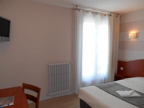 Hôtel Le Rupella : photo 3 de la chambre chambre double