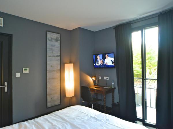 Logis - Hotel Restaurant La Mire : photo 1 de la chambre chambre double