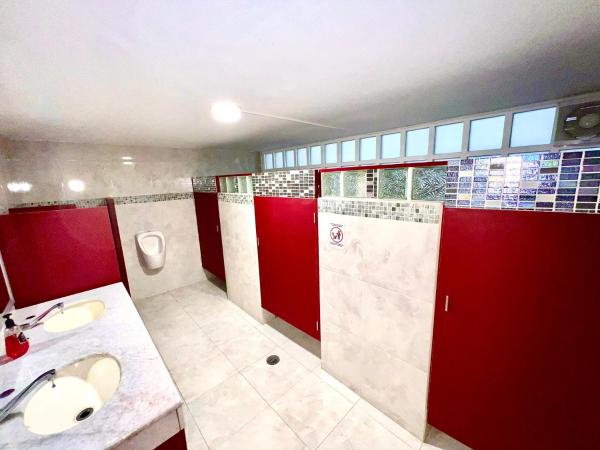 Downtown Treasure Place : photo 2 de la chambre chambre double avec salle de bains commune