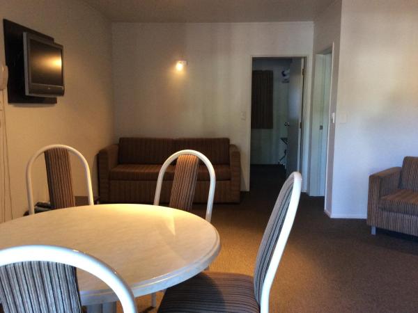 Marksman Motor Inn : photo 5 de la chambre suite 2 chambres