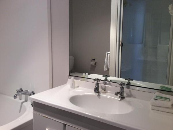 Marksman Motor Inn : photo 5 de la chambre suite supérieure 1 chambre