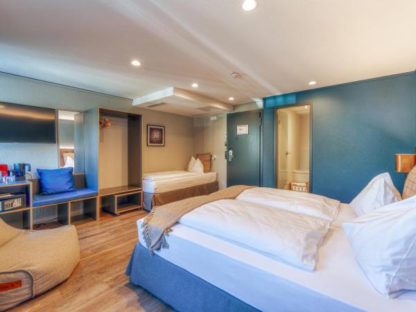 The HEY HOTEL : photo 7 de la chambre chambre triple