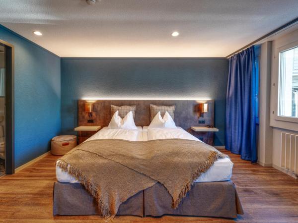 The HEY HOTEL : photo 2 de la chambre chambre triple